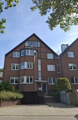 Modernisierte 2-Zimmer-Dachgeschosswohnung in Hamburg-Bergedorf