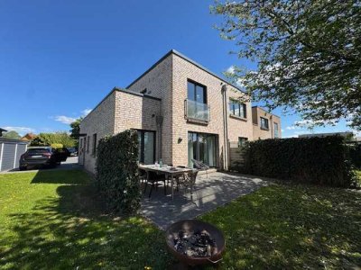 Neuwertiges Reihenendhaus in ruhiger Privatstraße