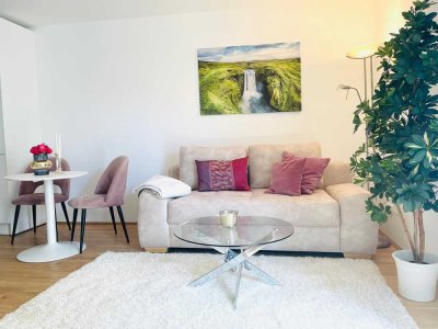 NEUBAU 2 Zimmer mit Balkon KfW 55 Fernwärme inkl. Möbel und Küche als Sofort Bezug od. Investment