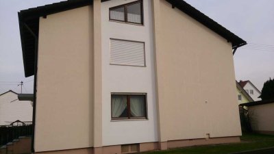 Neuwertige 4-Zimmer-Wohnung mit Balkon in Reichertshofen