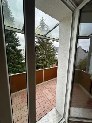 Schöne 3-RW - Balkon - Tageslichtbad mit Dusche