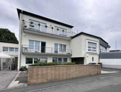 Gut geschnittene und helle 3 Zimmer-Wohnung in top Lage zum Lahn-Dill-Klinikum, Volpertshäuser St...