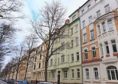 Schleußig I neue Einbauküche I neu gefliestes Bad I Balkon