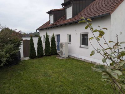 Röttenbach: Charmantes 2-Familienhaus zur Selbstnutzung und Kapitalanlage