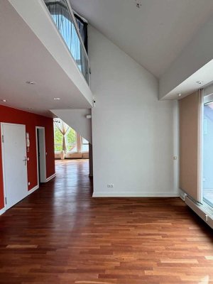 Schöner Wohnen in Heisingen! Chice 5-R.-Maisonette mit Dachterrasse & 2 TG-Stellplätzen