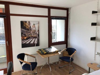 Zwei möblierte Apartments mit Balkon – eines mit Tiefgarage, ideal für Anleger & Eigennutzer