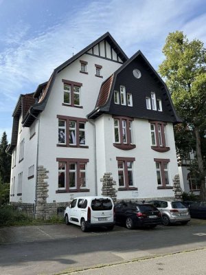 Wundervolle 4-ZKB-Altbauwohnung mit Balkon im Herzen des Ostviertels