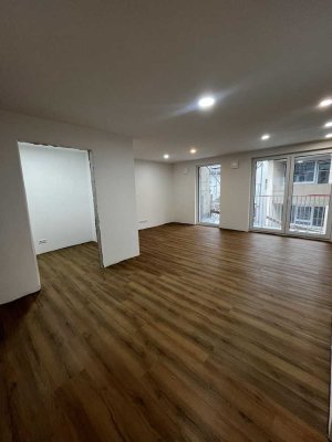 Neubau: Moderne 2-Zimmer-Wohnung mit Balkon in Nürtingen