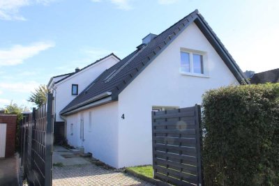 Saniertes Einfamilienhaus mit richtig schöner Ausstattung !