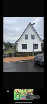 Erstbezug nach Sanierung mit Einbauküche: ansprechendes Haus mit fünf Zimmern in Bispingen