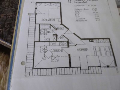 530 € - 62 m² - 2.0 Zi.
Eine helle Lichtdurchflutete Wohnung in ruhiger Wohngegend.