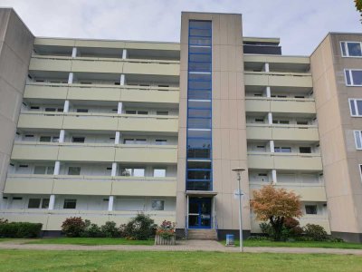 Helle 2,5-Zimmer-Wohnung in zentraler Lage in Laatzen mit Balkon und schönem Weitblick