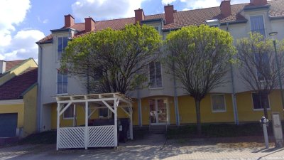 Falkenstein | Geförderte Dachgeschoßwohnung in Miete mit Kaufoption | Top 1/6 | 2. OG mit Loggia
