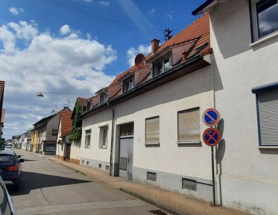 W A L L  D O R F – zentral gelegene 1-Zimmer-ETW - zur Selbstnutzung & Vermietung geeignet