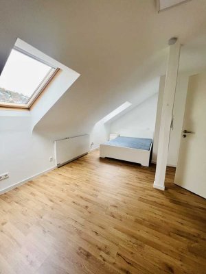 Neugründung einer 3 er WG in Stuttgart-Feuerbach/ möbliert