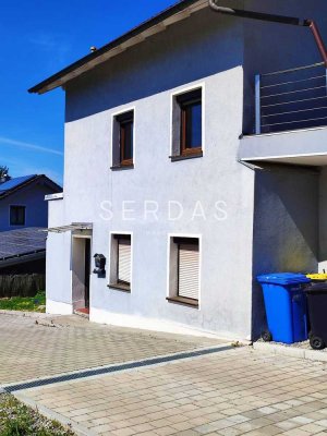 Zwei modernisierte Wohnhäuser mit attraktiver Rendite – EFH & MFH im Herzen von Simbach