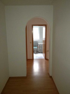 Stilvolle, gepflegte 2-Zimmer-Wohnung mit Balkon und Aufzug in Niefern-Öschelbronn