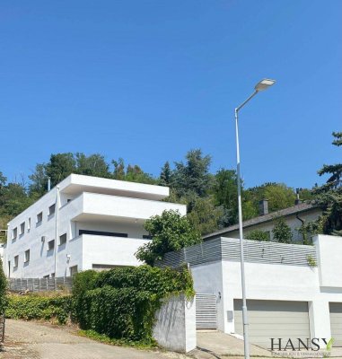 NEUSIEDL AM SEE: Neuwertiges Mehrfamilienhaus in begehrter Wohnlage