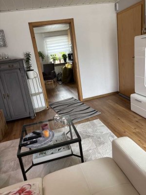 Vollständig renovierte 2-Raum-Wohnung mit Balkon und Einbauküche in Wermelskirchen