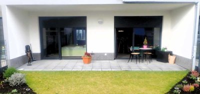 Zentral, ruhig, bezugsfertig! TOP 2-ZKB mit Gäste-WC in Fürth mit großer Terrasse und Gartenanteil