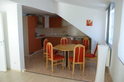 Helle 4-Zimmer Dachgeschosswohung - 91341 Röttenbach