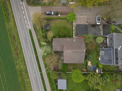 Idyllisches Einfamilienhaus mit großem Garten und Ausbaupotenzial in ruhiger Lage von Tungeln