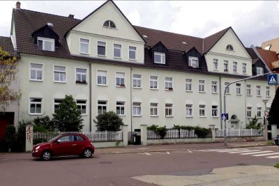 In der Herrichtung! Schöne große 2-Zimmerwohnung mit zukünftigen Balkon