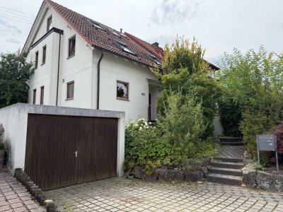 Ruhige Familienoase mit Garten & 5 Schlafzimmern – Doppelhaushälfte in Weil im Schönbuch