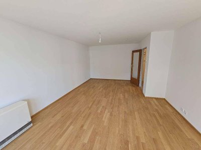 Großzügige Großgarconniere in Aigen (privat)