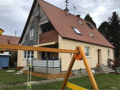 Charmantes und gepflegtes 7-Zimmer-Zweifamilienhause