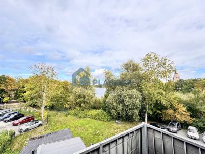 Toller Ausblick gratis! 2- Zimmer mit Balkon & Einbauküche