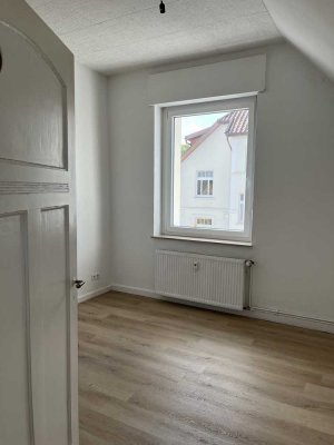 Vollständig renovierte Wohnung mit zwei Zimmern in Bielefeld Zentrum