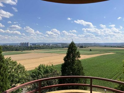 2,5 bis 3,5 Zimmerwohnung mit toller Aussicht