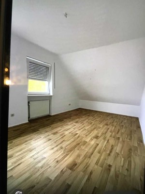 Schöne 2,5 Zimmerwohnung in ruhiger Lage