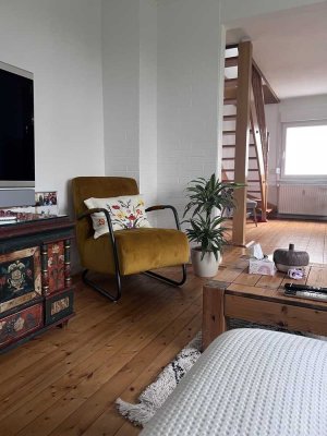 Helle, teilmöblierte 3,5-Zimmer Wohnung mit Balkon in Hirschberg an der Bergstraße