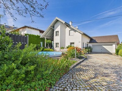 NIEDERNEUKIRCHEN: Sehr gepflegtes und perfekt aufgeteiltes EINFAMILIENHAUS mit ca.151 m² Wohnfläche, Grundstück ca. 796 m²