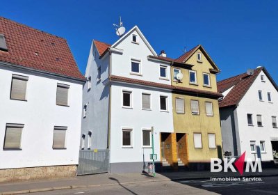 Doppelhaushälfte mit Einliegerwohnung – modernisiert & zentral