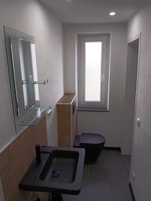 Exklusive 1-Raum-Pendler Wohnung / Büroraum etc .in Willingen