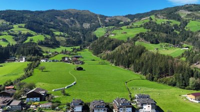 FÜGENBERG - Es erwartet Sie eine Doppelhaushälfte in Aussichtslage - 5 Zimmer, Garten &amp; 2 Balkone!