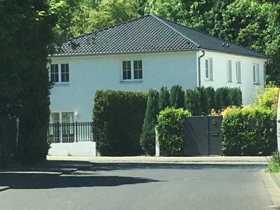 Attraktive 4-Zimmer-Doppelhaushälfte mit gehobener Innenausstattung in kön Müngersdorf