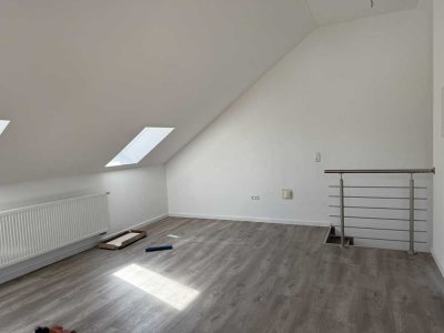 Erstbezug nach Sanierung: schöne 1-Zimmer-Wohnung zur Miete in Maxhütte-Haidhof