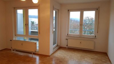 Gepflegte Wohnung mit einem Zimmer sowie Balkon und EBK in Ettlingen
