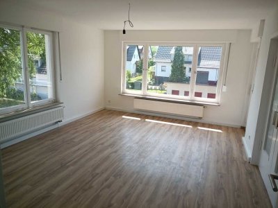 Erstbezug nach Renovierung – Familienfreundliche 4-Zimmer-Wohnung mit Balkon und Gartenanteil