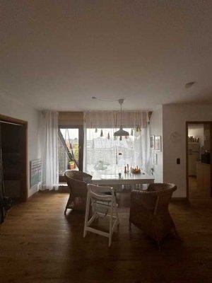 Großzügige Wohnung im Herzen von Tönisberg