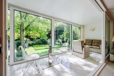 Helle Eleganz an der Elbchaussee: Sanierte 3 bis 4-Zimmer-Wohnung gegenüber dem Hirschpark!