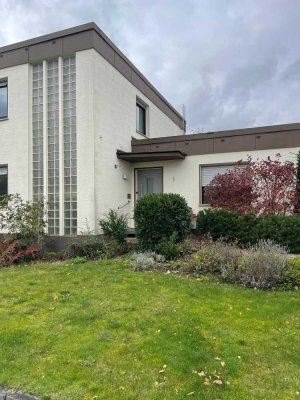 4-Zimmer Wohnung mit Garten und Garage  in Arnsberg