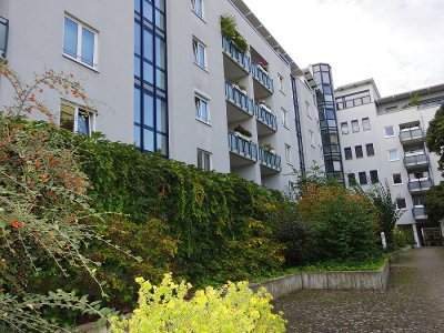 2-Zimmer-Wohnung mit Dachterrasse in zentraler Lage