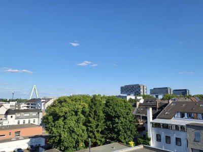 Stilvolle Maisonettewohnung mit Rheinblick in der Kölner Altstadt