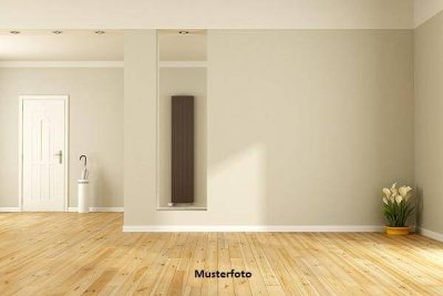 Wohnen unterm Dach - 3 Zimmer mit Terrasse und Tiefgarage