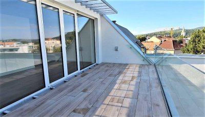 TERRASSENHIT, FERNBLICK, klimatisiertes 37 m2 Dachgeschoß mit 23 m2 Terrasse, 1 Zimmer, Komplettküche, Duschbad, Anton-Bosch-Gasse